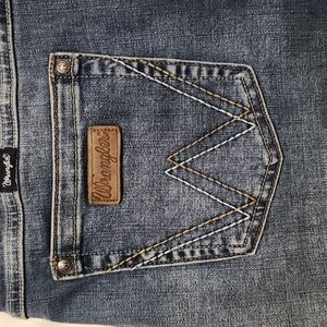 NEW Women's Wrangler Retro Bootcut Jeans